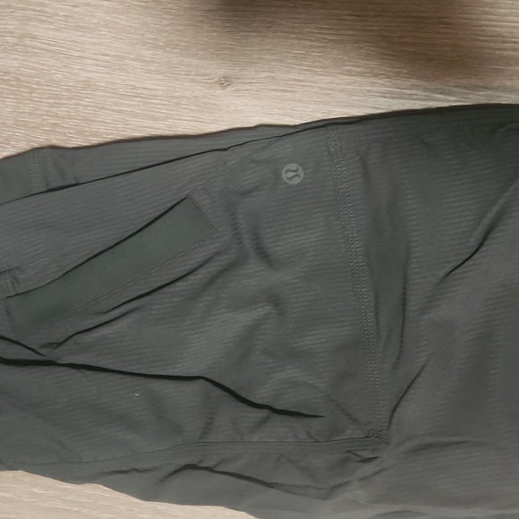 Lululemon Dance Studio Mid-Rise Pant* Short NWT - Picture 8 of 8